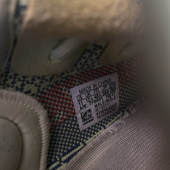 adidas Yeezy Boost 350 V2 'Semi Frozen Yellow' B37572 size US 11 - Picture 10 of 10